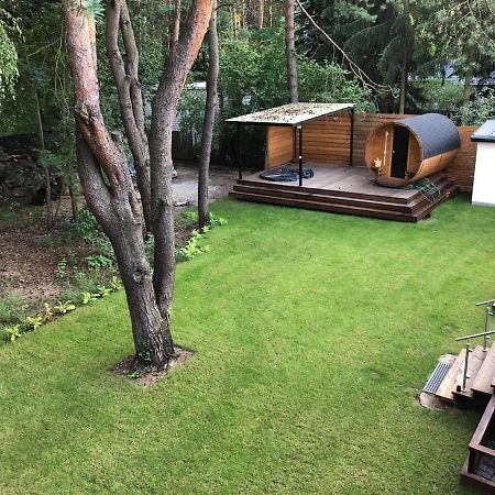Luksusowy Apartament Pod Lasem, Otwock -Shared Garden, Sauna, Wood Hot Tub! Hot Tub Seasonal! المظهر الخارجي الصورة