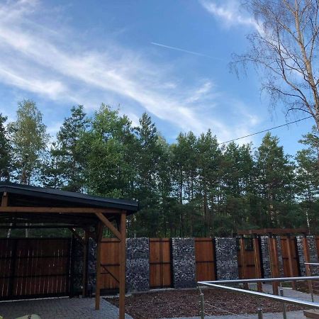 Luksusowy Apartament Pod Lasem, Otwock -Shared Garden, Sauna, Wood Hot Tub! Hot Tub Seasonal! المظهر الخارجي الصورة