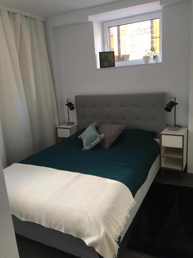 Luksusowy Apartament Pod Lasem, Otwock -Shared Garden, Sauna, Wood Hot Tub! Hot Tub Seasonal! المظهر الخارجي الصورة