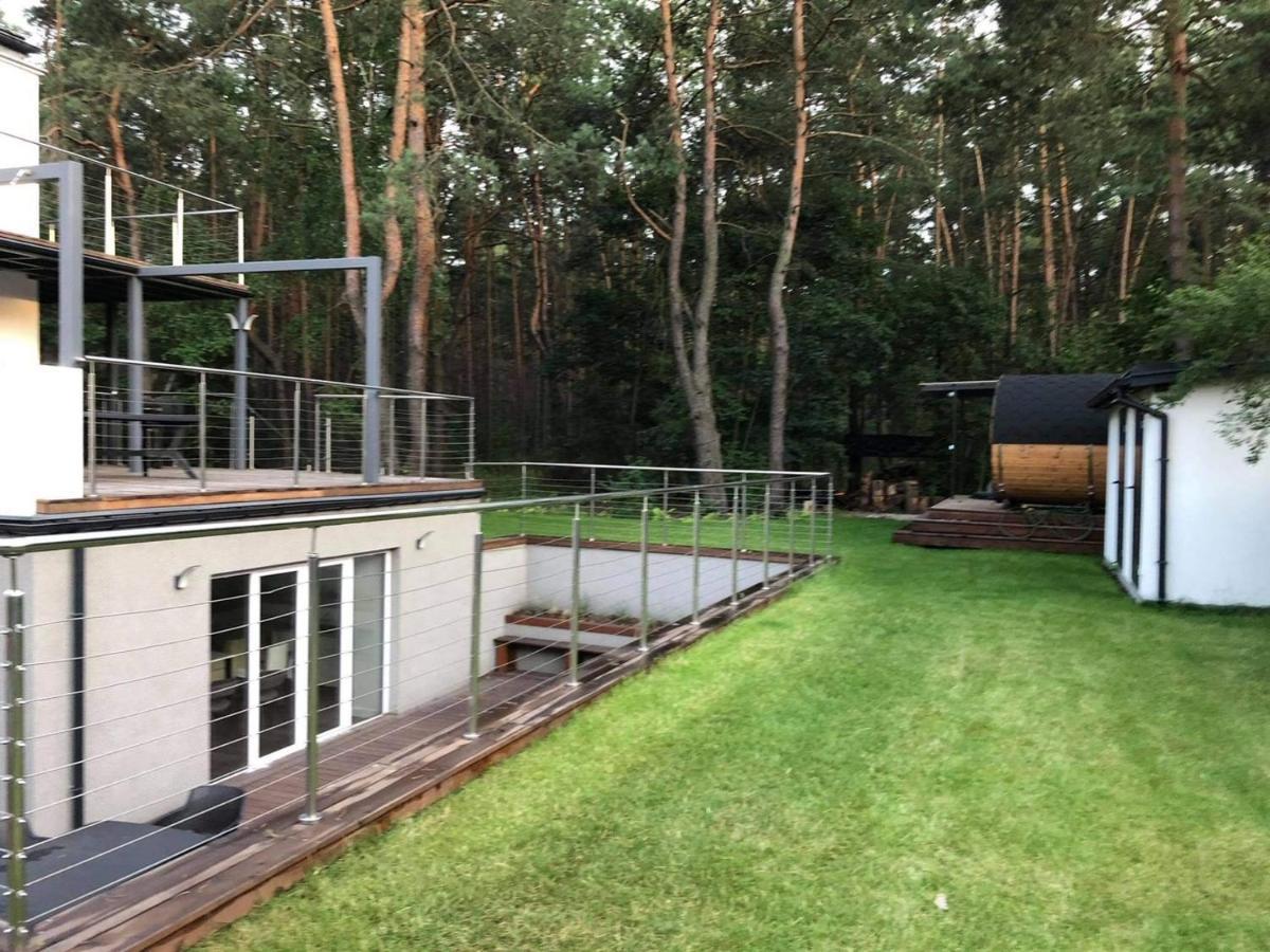 Luksusowy Apartament Pod Lasem, Otwock -Shared Garden, Sauna, Wood Hot Tub! Hot Tub Seasonal! المظهر الخارجي الصورة